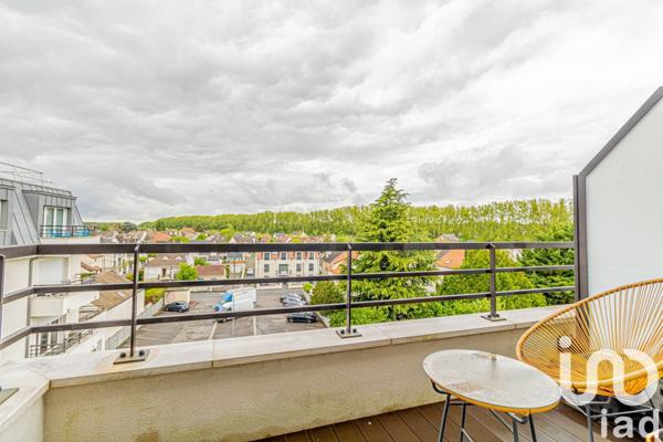 Appartement 3 pièces de 57 m² à Pontault-Combault (77340)