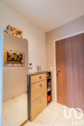 Appartement 3 pièces de 57 m² à Pontault-Combault (77340)