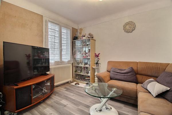 Maison de 67m² habitable à Clermont Ferrand sur sous sol, avec garage et jardin