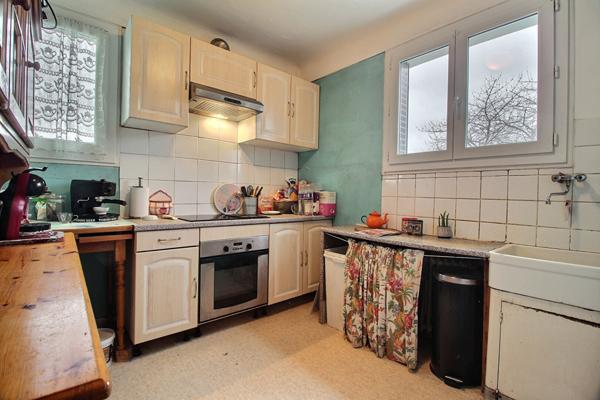 Maison de 67m² habitable à Clermont Ferrand sur sous sol, avec garage et jardin