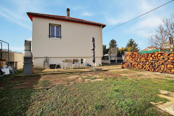 Maison de 67m² habitable à Clermont Ferrand sur sous sol, avec garage et jardin