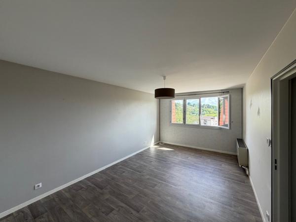 Appartement à louer |                                        Aixe-sur-Vienne |                                        2 pièces  | 52 m²