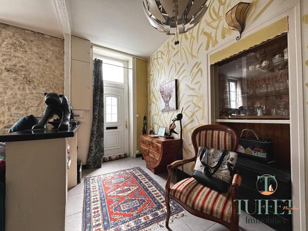 Maison de ville de caractére  de 97 m2- 500 m2 du centre ville
