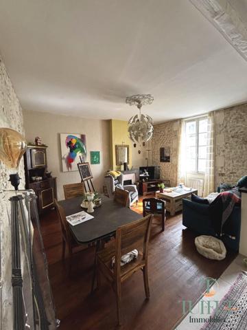 Maison de ville de caractére  de 97 m2- 500 m2 du centre ville