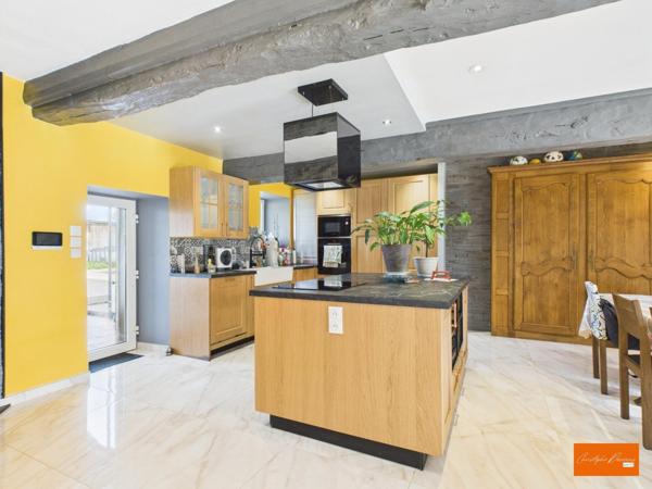 Superbe longère rénovée à 5 min de Mayenne - La Bazoge Montpinçon