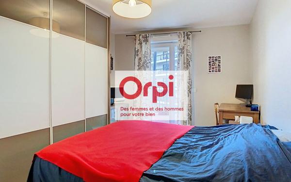 Appartement à vendre    4 pièces • 84,40 m2 Issy-les-Moulineaux