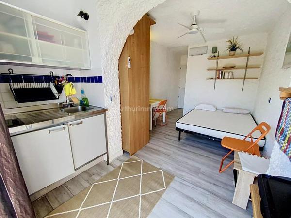 Vente                                                      Appartement
                        
                     6 pièces                      99 m2                     à Lumio