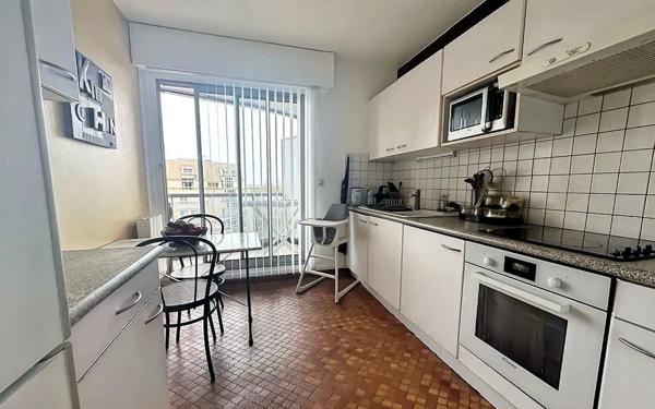Appartement à vendre    2 pièces • 46 m2 Saint-Maurice