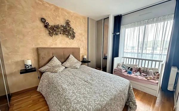 Appartement à vendre    2 pièces • 46 m2 Saint-Maurice