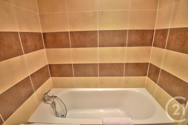 Appartement T5 à vendre  5 pièces - 99,16 m2 ROMANS SUR ISERE - 26