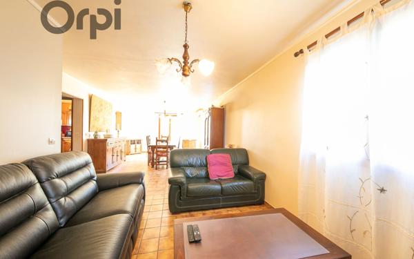 Maison à vendre    5 pièces •  Opoul-Périllos