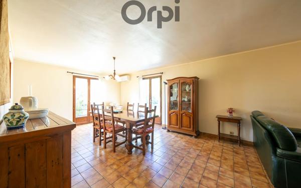 Maison à vendre    5 pièces •  Opoul-Périllos