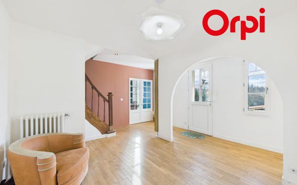 Maison à vendre    5 pièces •  Bernay