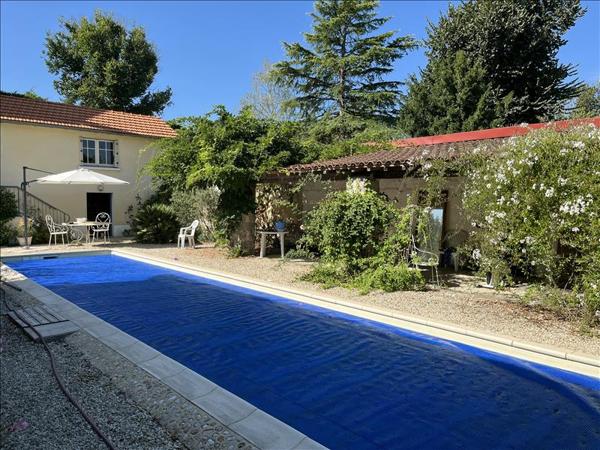 Maison à vendre |  Ribérac |  7 pièces | 174 m²