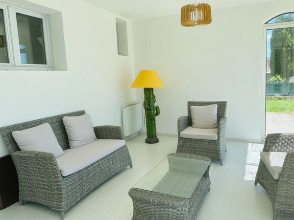 Maison familiale avec piscine, vue panoramique et cadre privilégié