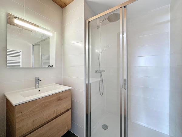 Appartement T8 à vendre  8 pièces - 190,50 m2 LES GETS - 74