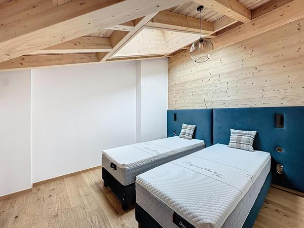 Appartement T8 à vendre  8 pièces - 190,50 m2 LES GETS - 74