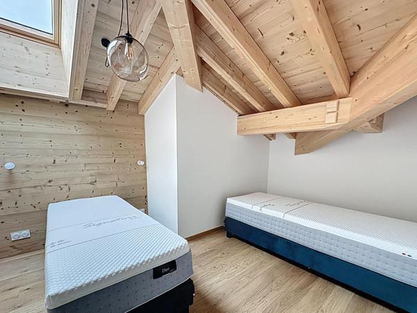 Appartement T8 à vendre  8 pièces - 190,50 m2 LES GETS - 74