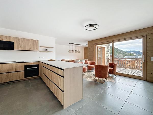 Appartement T8 à vendre  8 pièces - 190,50 m2 LES GETS - 74