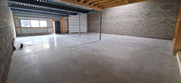 Local Professionnel et commercial à vendre à Laillé en Ille-et-Vilaine (35890), ref : Cellule 2