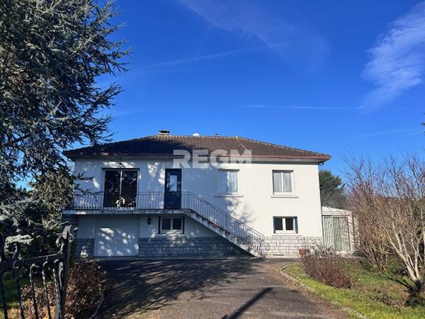 Lescar (64230) Maison de 179 m2 sur un terrain de 1050 m2 - Lescar-