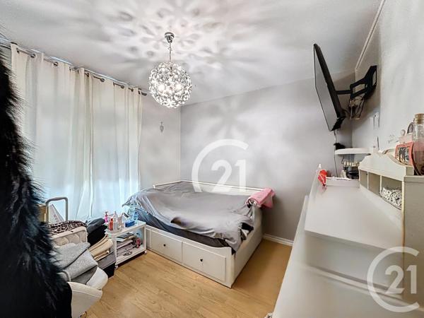 Maison à vendre  14 pièces - 204,91 m2 LE BLANC MESNIL - 93