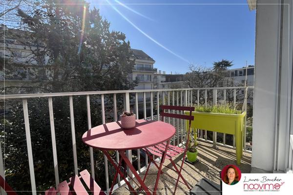 3 pièces en dernier étage avec balcon au calme du quartier Hauts-Pavés