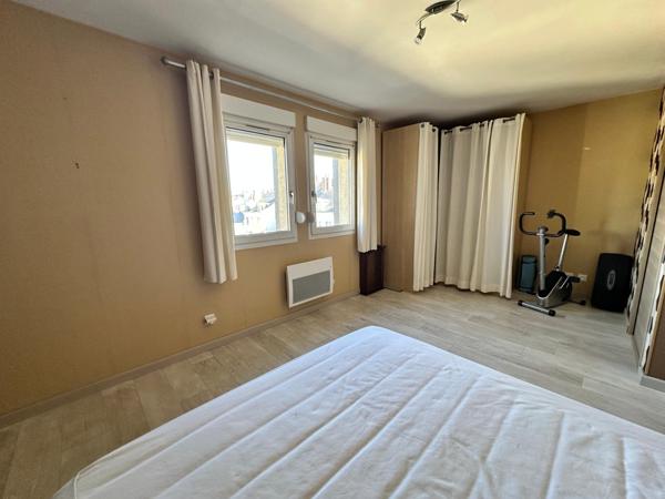 Appartement duplex avec ascenseur et parking.