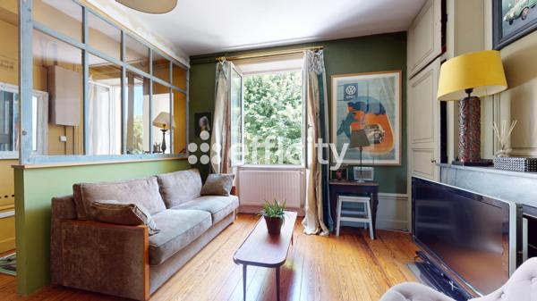 Appartement
         2 pièces
        - 45 m² Exclusivité 239 000 € *