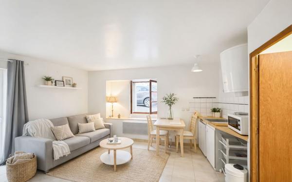 Appartement à vendre    1 pièce •  Gallardon