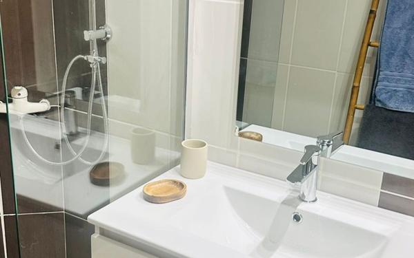 Appartement à vendre    2 pièces • 19 m2 Saint-François