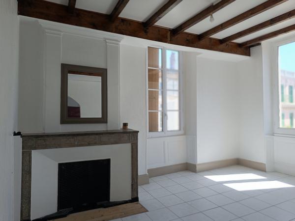 Appartement
         2 pièces
        - 38 m² Exclusivité 114 000 € *
