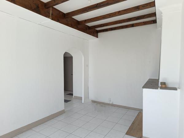Appartement
         2 pièces
        - 38 m² Exclusivité 114 000 € *