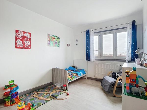 Appartement familial 4 pièces avec balcon