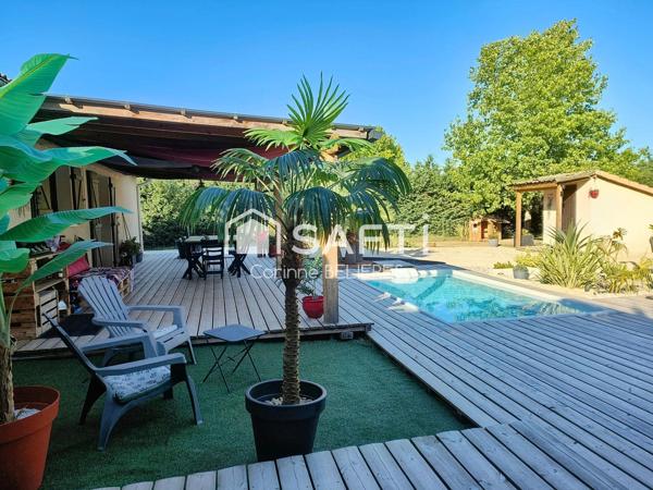 Maison lumineuse avec piscine - terrain de 2000m² avec dépendances