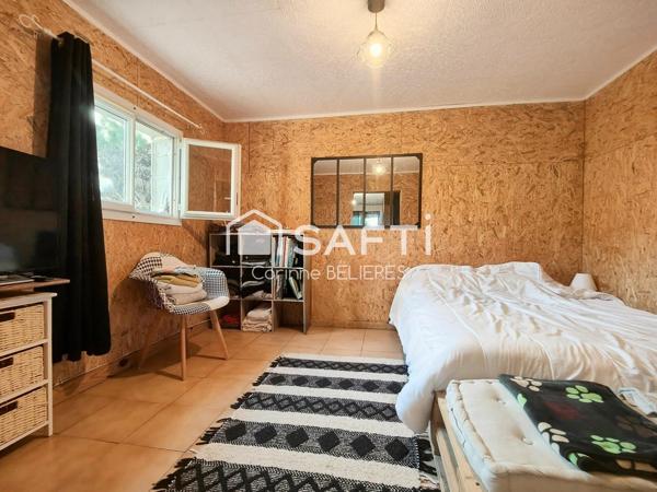 Maison lumineuse avec piscine - terrain de 2000m² avec dépendances