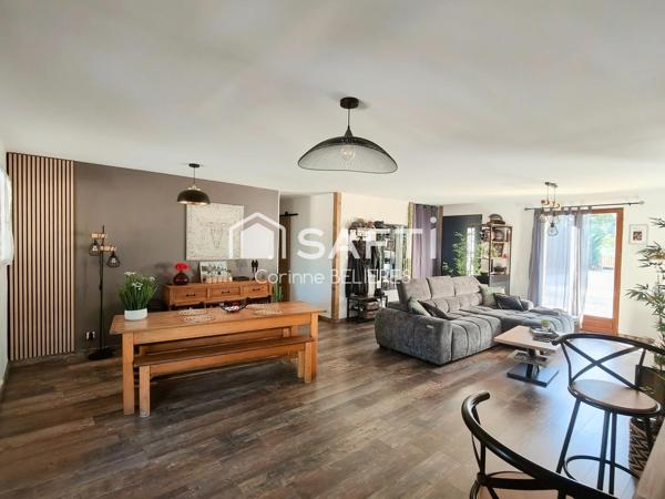 Maison lumineuse avec piscine - terrain de 2000m² avec dépendances