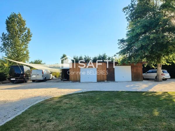 Maison lumineuse avec piscine - terrain de 2000m² avec dépendances