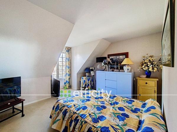 Maison 7 pièces - 209 m²