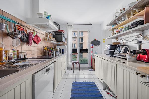 3 Pieces - Courbevoie - Desservi par la future ligne 15 du métro