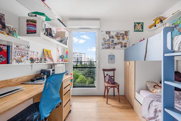 3 Pieces - Courbevoie - Desservi par la future ligne 15 du métro