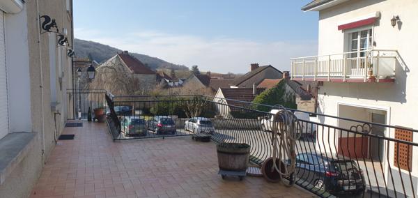 Vauciennes (51480) GRANDE MAISON