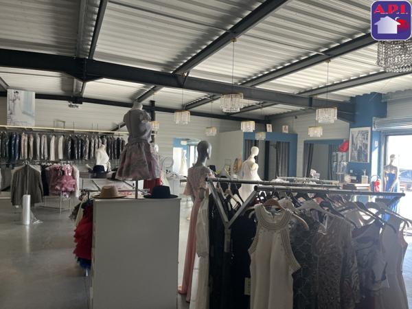 LOCAL COMMERCIAL 300m²