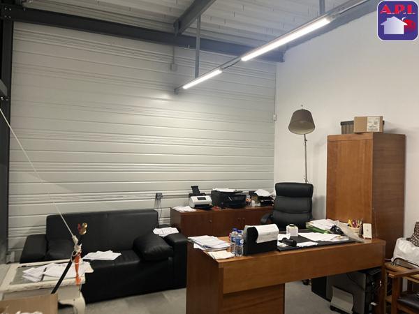 LOCAL COMMERCIAL 300m²