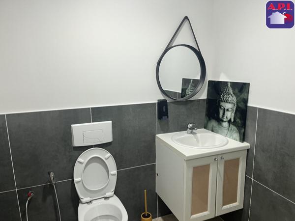 LOCAL COMMERCIAL 300m²