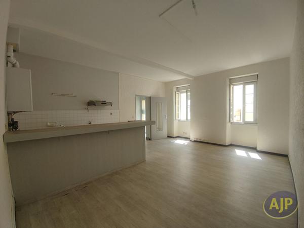 Location appartement Castelnau De Medoc : 783 € - AJP Pauillac Immobilier