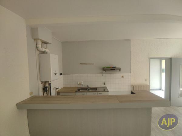 Location appartement Castelnau De Medoc : 783 € - AJP Pauillac Immobilier