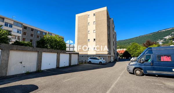 À vendre Studio 27.88 m² - Fontaine 38600