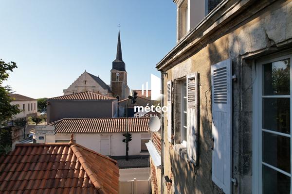 Le Logis d’Hastrel : Charme et Histoire au Bourg d’Olonne-sur-Mer