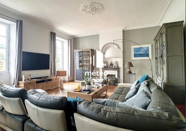 Le Logis d’Hastrel : Charme et Histoire au Bourg d’Olonne-sur-Mer